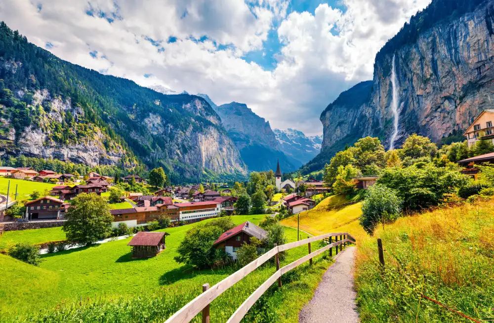 Switzerland’s Most Scenic Villages: A Photo-Ready Route